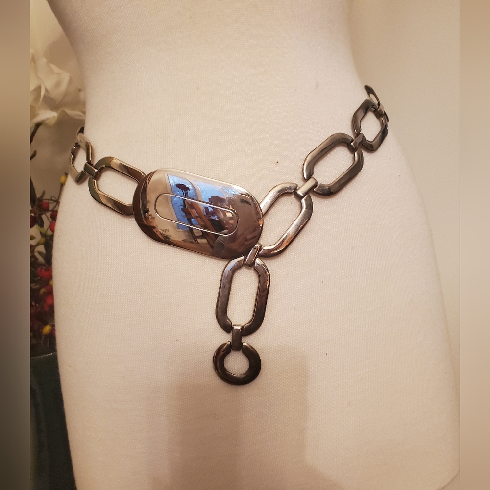 Silver Oval Ring Belt